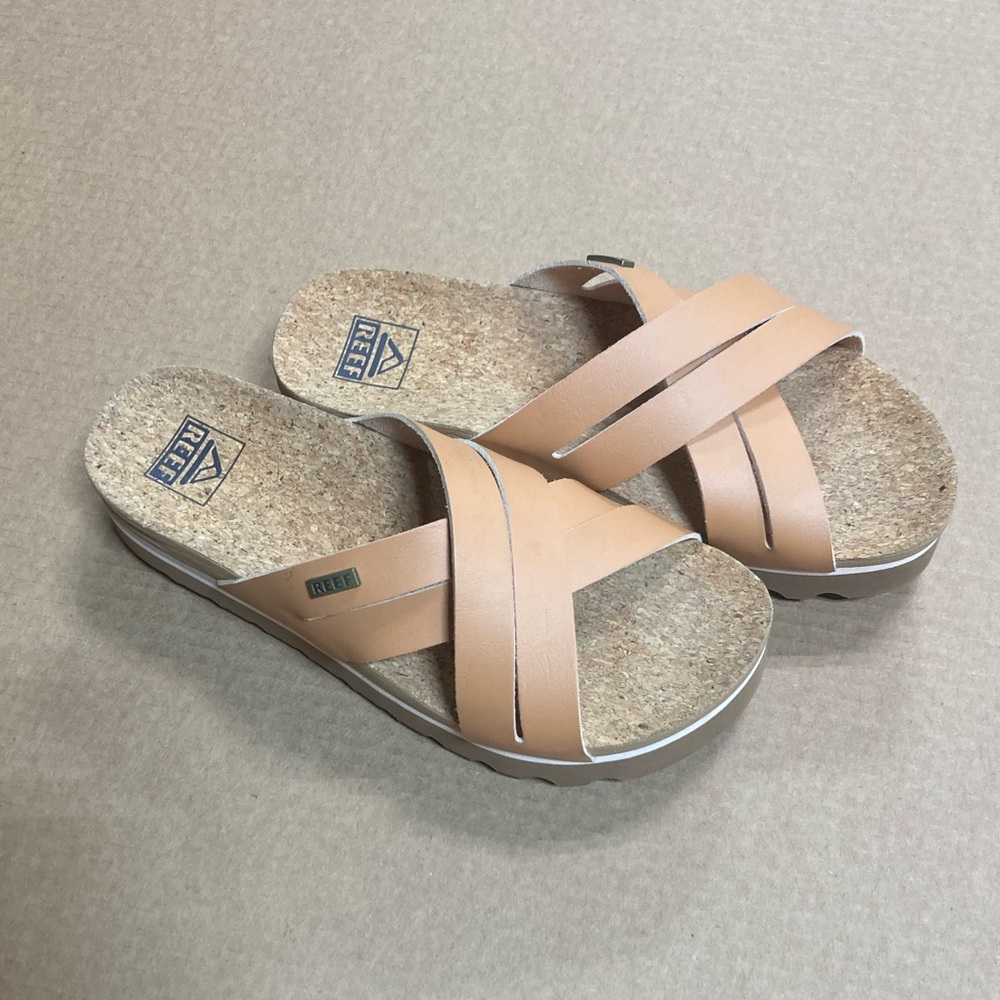 REEF Women's Kaia Cross Platform Sandals